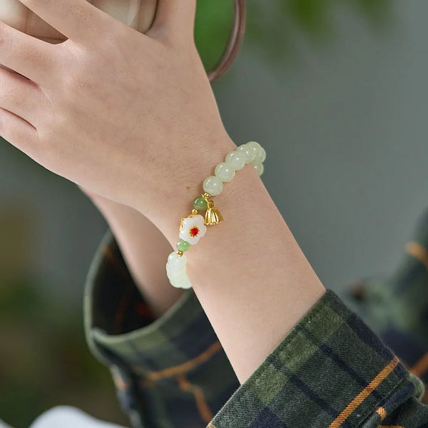 Light Green Jade Lotus Flower Pendant Bracelet