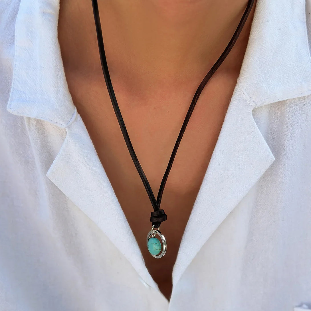 Vintage Leather Turquoise Stone Pendant Necklace