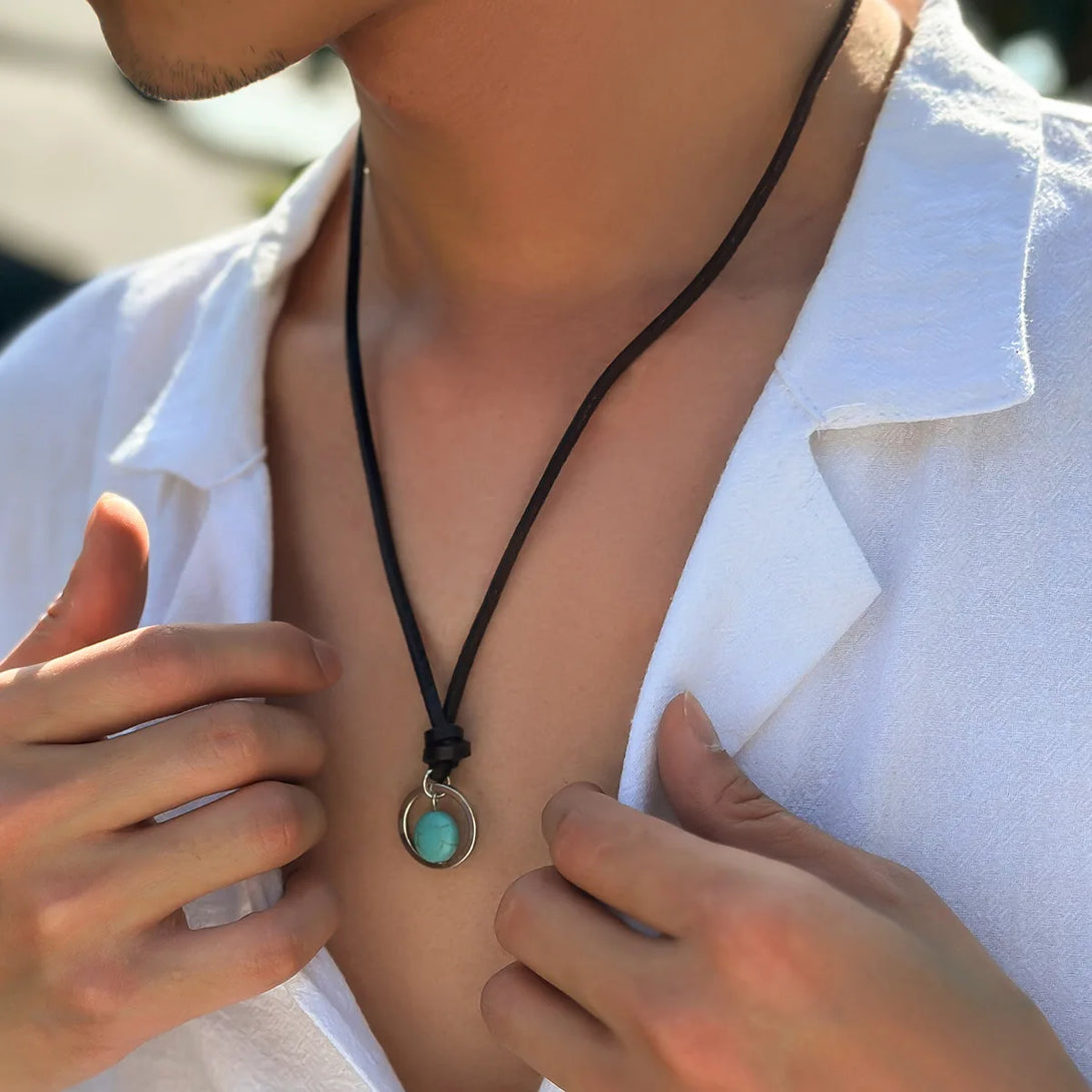 Vintage Leather Turquoise Stone Pendant Necklace