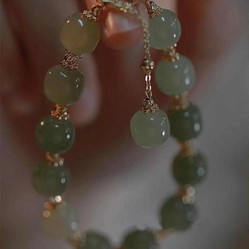 Elegant Green Jade Beaded Bracelet for Women